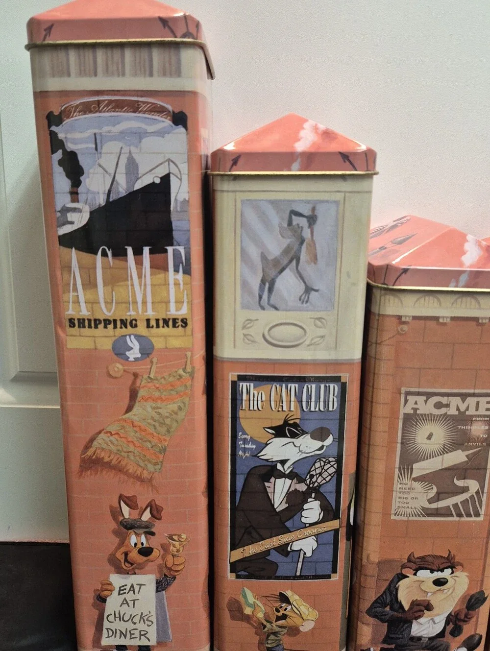 Rare Vintage 1994 Warner Bros. Looney Tunes Downtown Set of 4 Tins -